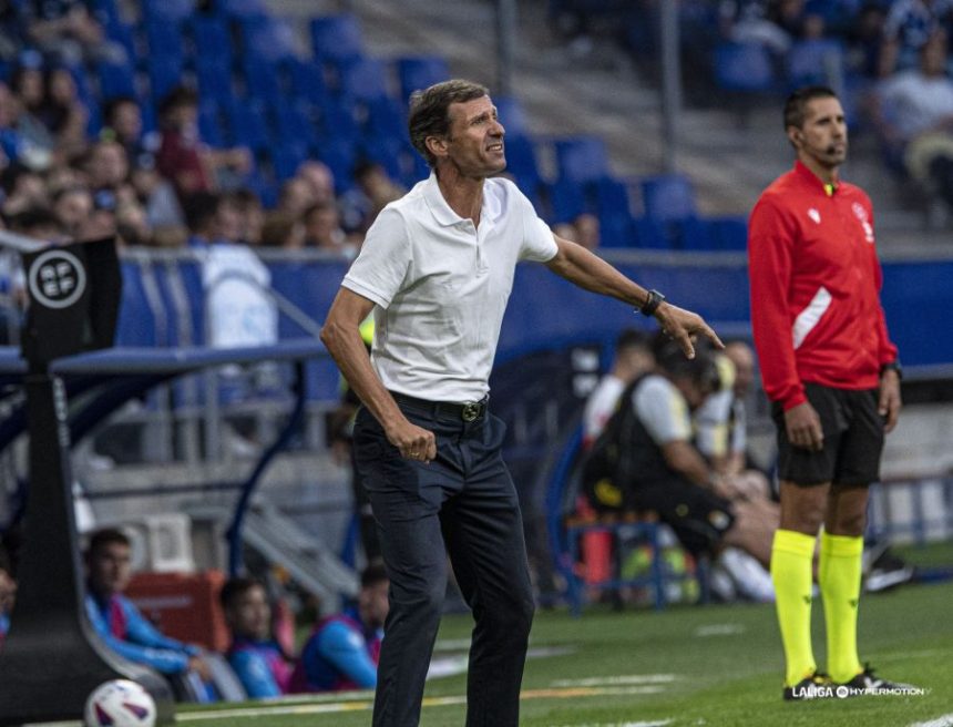 Expresivo Ziganda en una jugada del Oviedo SD Huesca. Foto: LaLiga