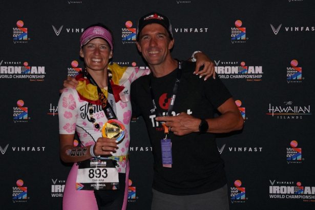 Tamara Vázquez, con su marido, Joserra, que este fin de semana compite en el Ironman de California. Foto: Cedida