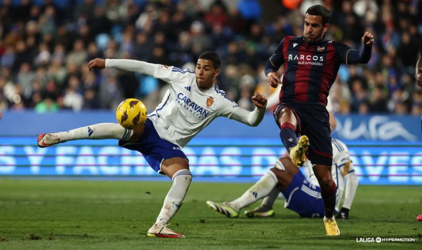 Santiago Mouriño y Carlos Martín, objetivos del Real Zaragoza