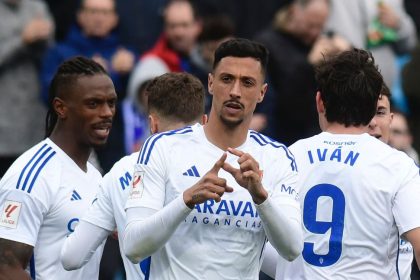 Maikel Mesa celebra su gol, Real Zaragoza