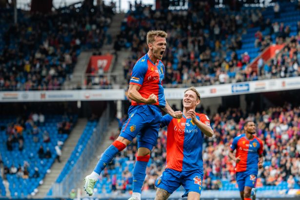 Arnau Comas, Real Zaragoza