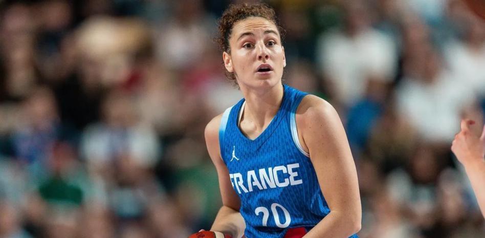 carla leite fichaje casademont