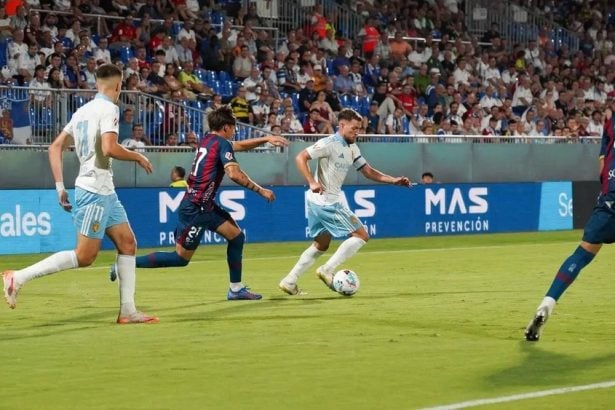 Real Sociedad B vs Real Zaragoza: de cachorros a leones