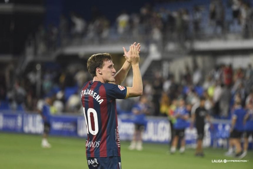 Kortajarena fue uno de los mejores en el Huesca - Málaga. | Foto: LaLiga